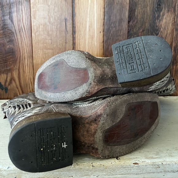 Corral Square Toe Cross Boots - Picture 4 of 5